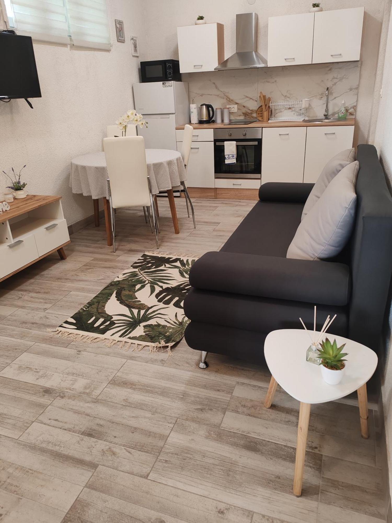 Apartment Mira 2 Split